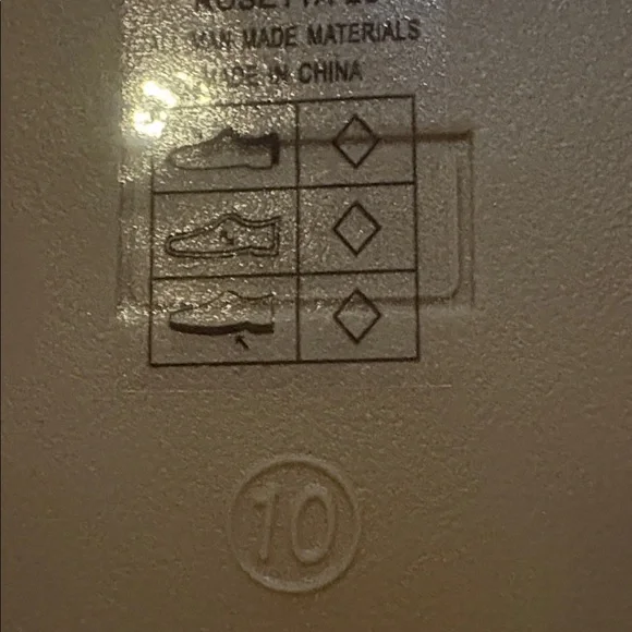 Pierre Dumas Pink Cut-Out Sandals - Picture 6 of 6